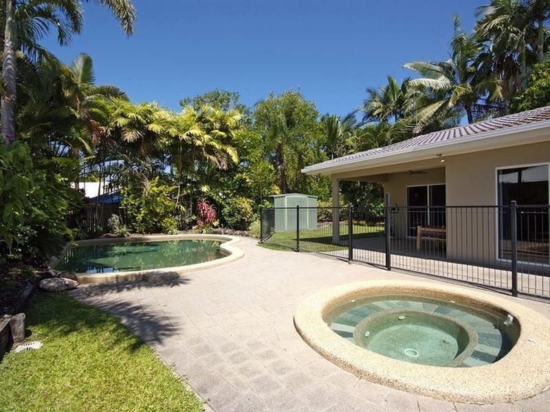 6 Pellowe Street, Clifton Beach QLD 4879