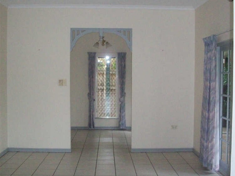 21 Southerden Drive, Kanimbla QLD 4870