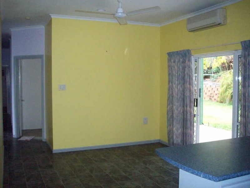 21 Southerden Drive, Kanimbla QLD 4870