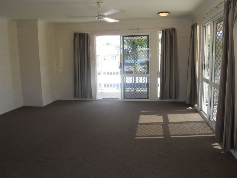 9/73 Little Pease Street, Manoora QLD 4870