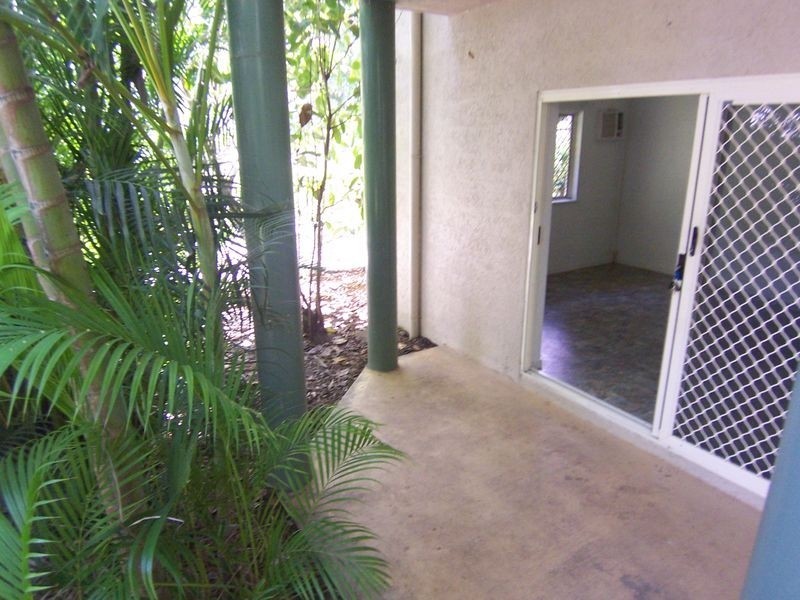 9/4 Hollett Close, Manunda QLD 4870