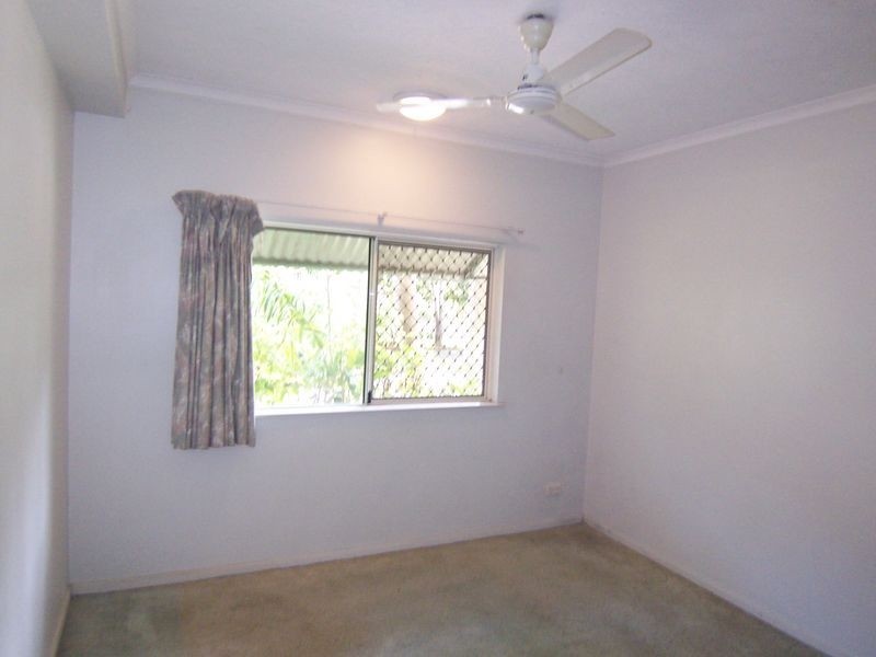 9/4 Hollett Close, Manunda QLD 4870