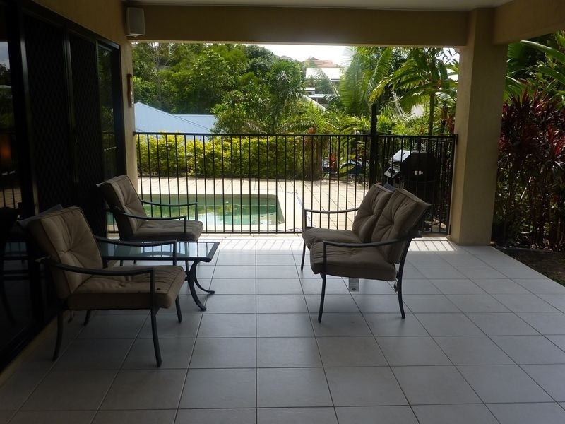 2 Barossa Close, Brinsmead QLD 4870