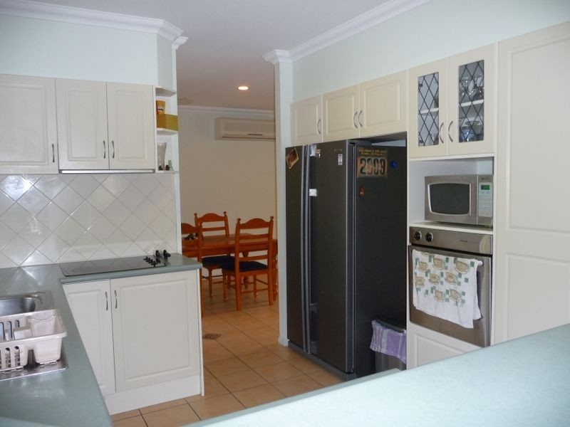 31 Taringa Street, Brinsmead QLD 4870