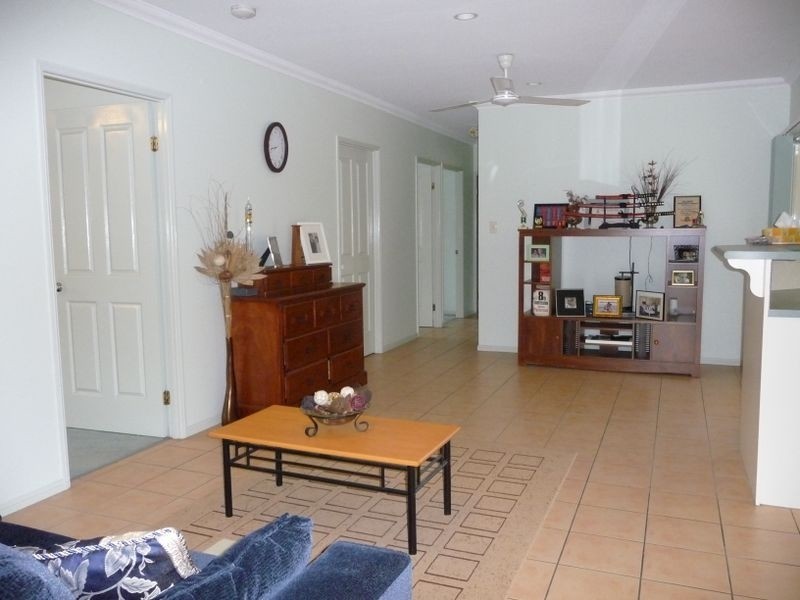 31 Taringa Street, Brinsmead QLD 4870