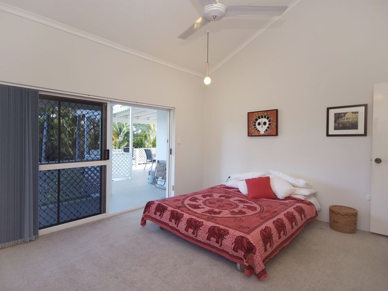 9 Iona Close, Edge Hill QLD 4870
