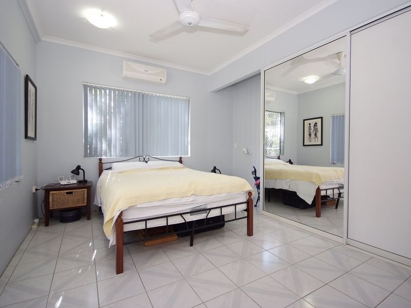 9 Iona Close, Edge Hill QLD 4870