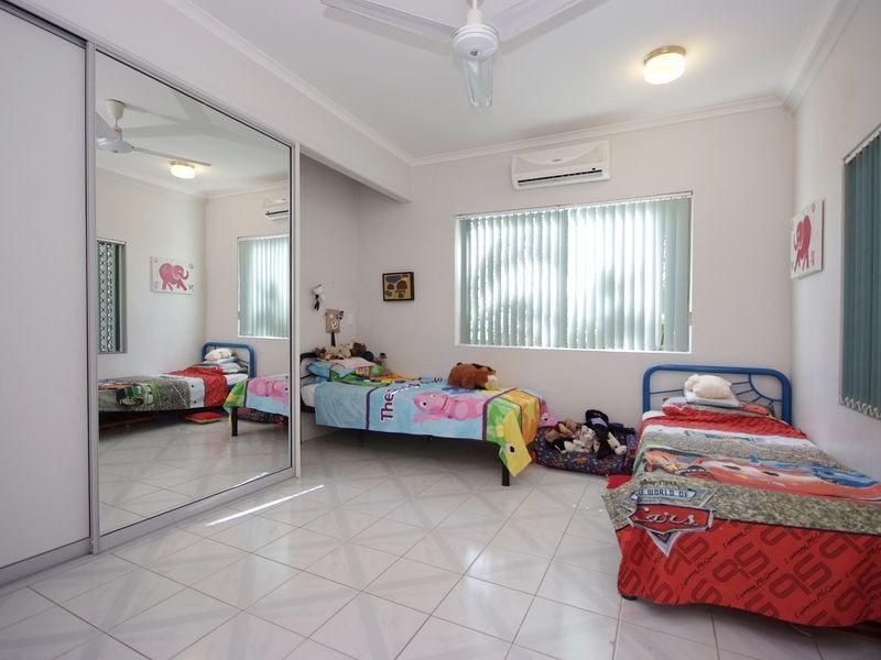 9 Iona Close, Edge Hill QLD 4870
