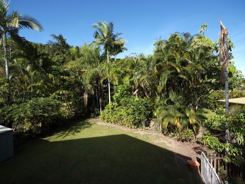 9 Iona Close, Edge Hill QLD 4870