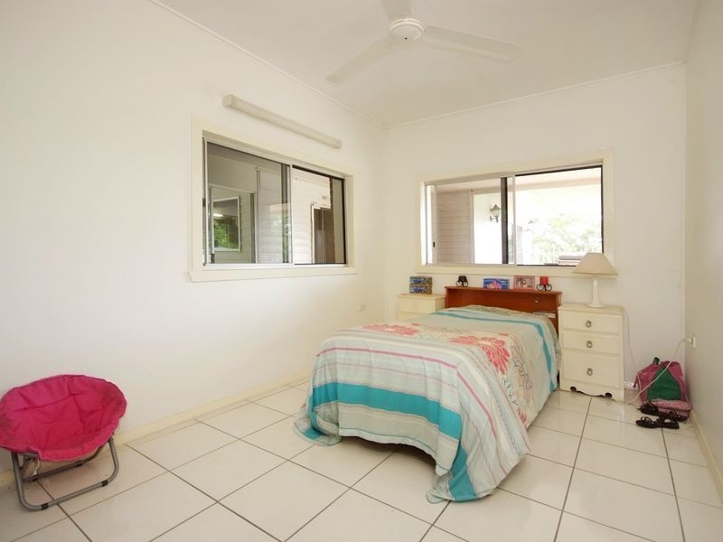 6 Kurrajong Street, Earlville QLD 4870