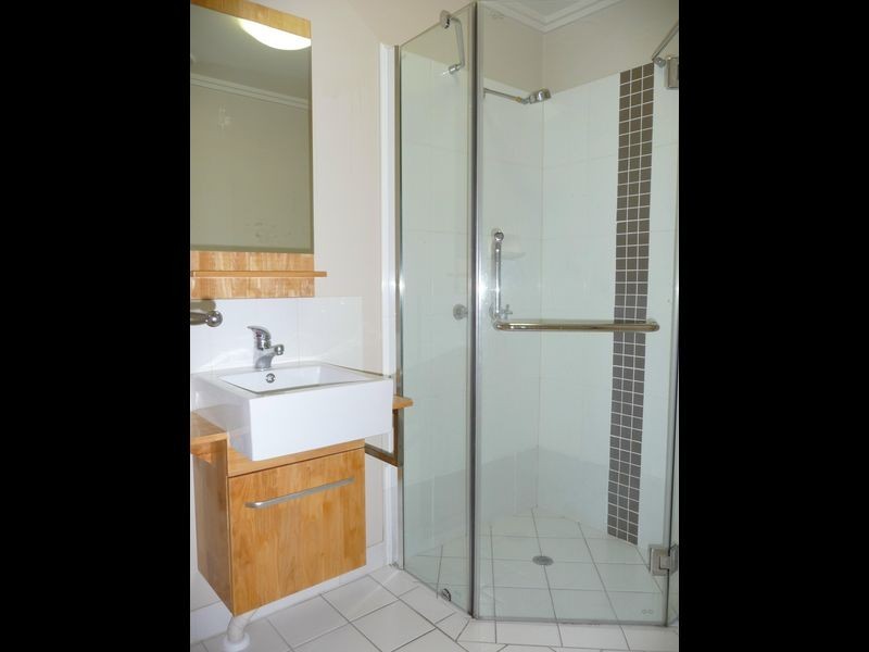 313/2 Centenary Close, Manoora QLD 4870