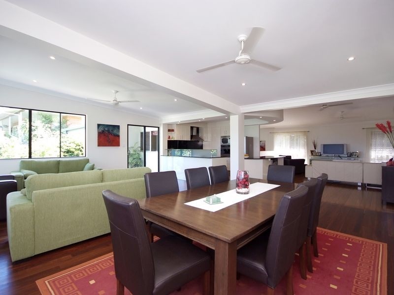 24 Atherton Street, Whitfield QLD 4870