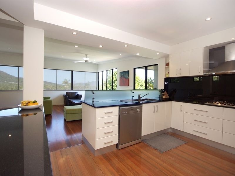 24 Atherton Street, Whitfield QLD 4870