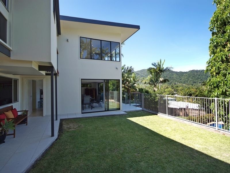 24 Atherton Street, Whitfield QLD 4870