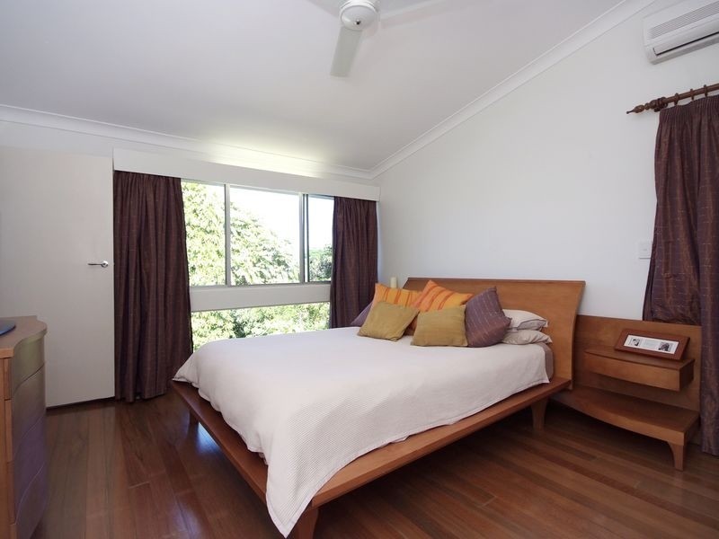 24 Atherton Street, Whitfield QLD 4870