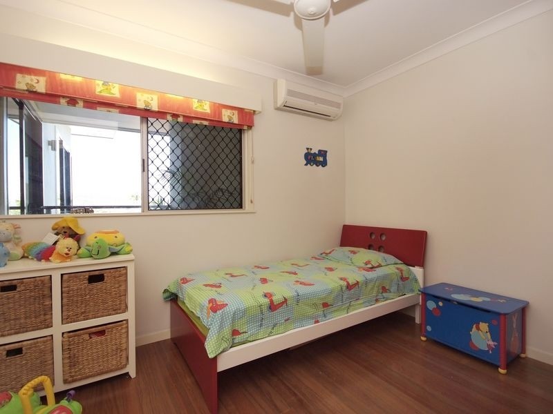 24 Atherton Street, Whitfield QLD 4870