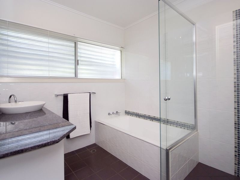 24 Atherton Street, Whitfield QLD 4870