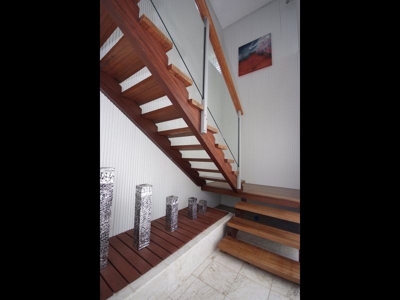 24 Atherton Street, Whitfield QLD 4870