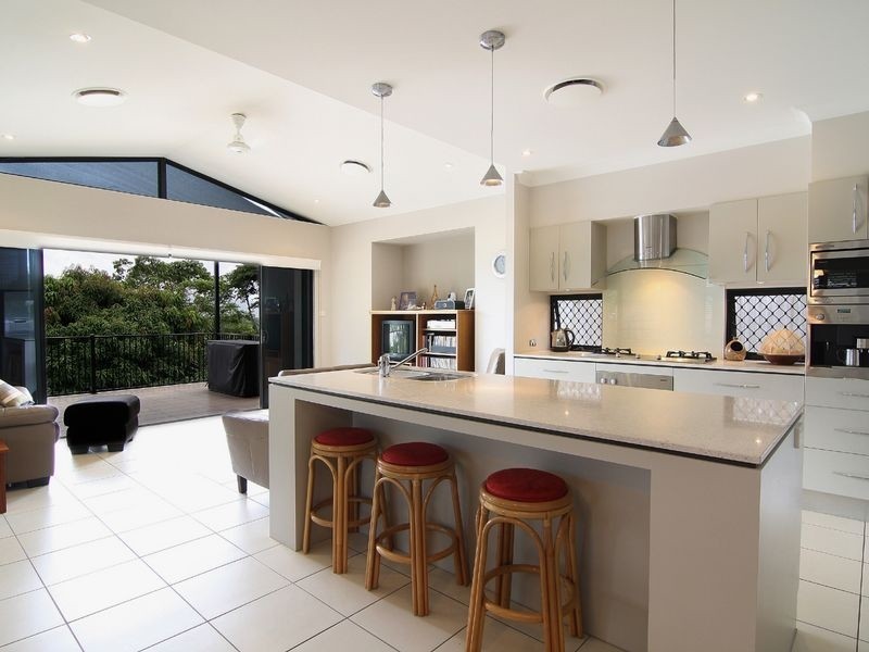 44 Flecker Street, Whitfield QLD 4870
