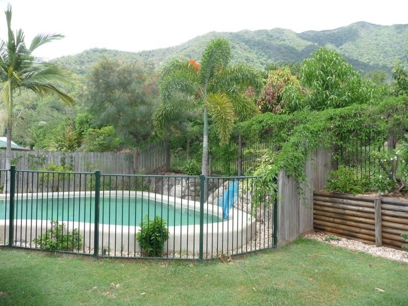 97 Jungara Road, Redlynch QLD 4870