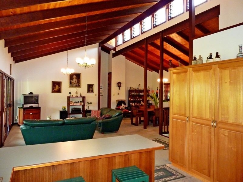 16 Butland Street, Brinsmead QLD 4870