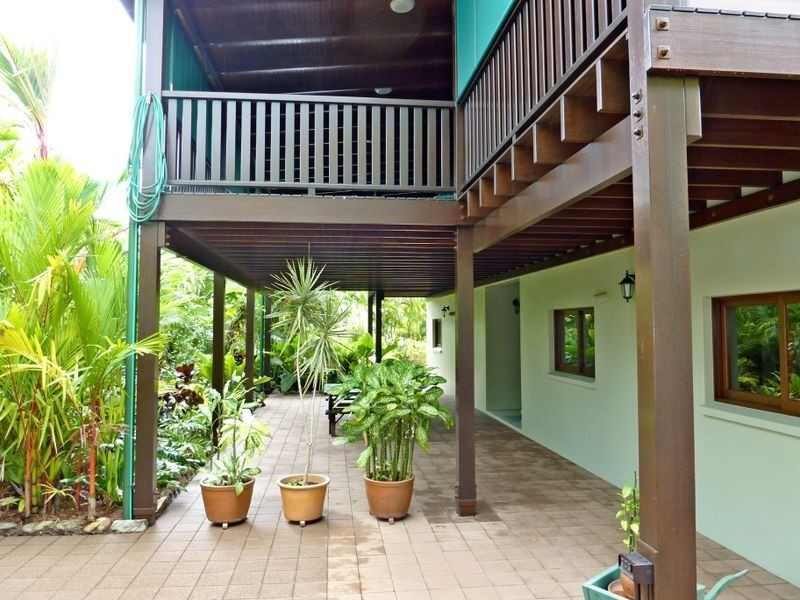 16 Butland Street, Brinsmead QLD 4870