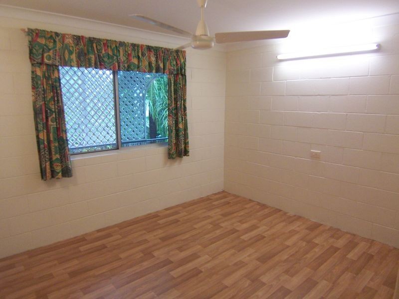 8/5 Thomas Street, Cairns QLD 4870