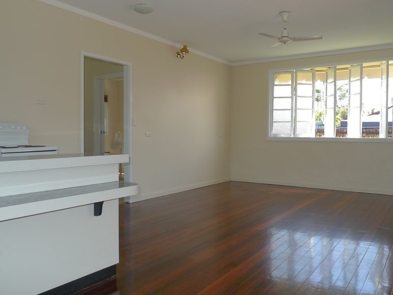 40 English Street, Manunda QLD 4870