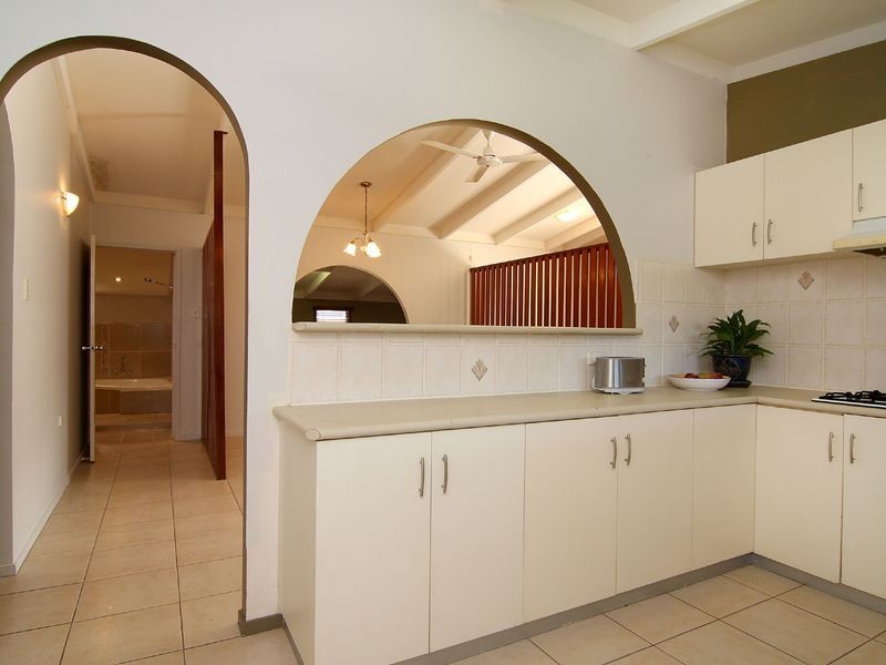 31 Amethyst Street, Bayview Heights QLD 4868