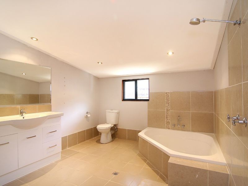 31 Amethyst Street, Bayview Heights QLD 4868