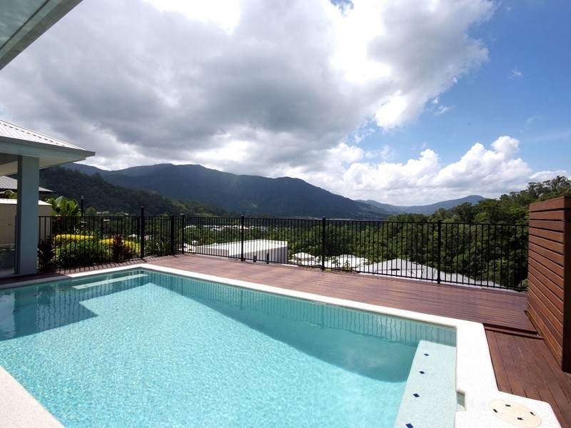 31 Greenock Way, Brinsmead QLD 4870