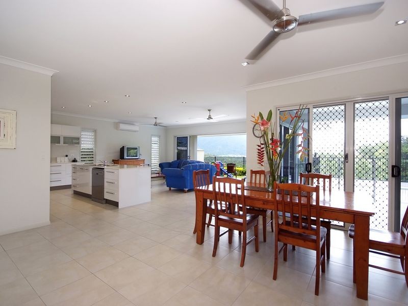 31 Greenock Way, Brinsmead QLD 4870