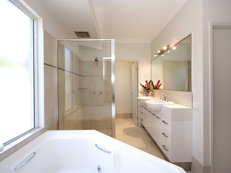 31 Greenock Way, Brinsmead QLD 4870