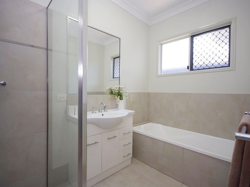 31 Greenock Way, Brinsmead QLD 4870