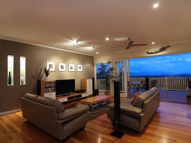 2 Knott Court, Whitfield QLD 4870