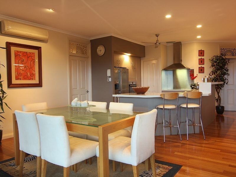 2 Knott Court, Whitfield QLD 4870