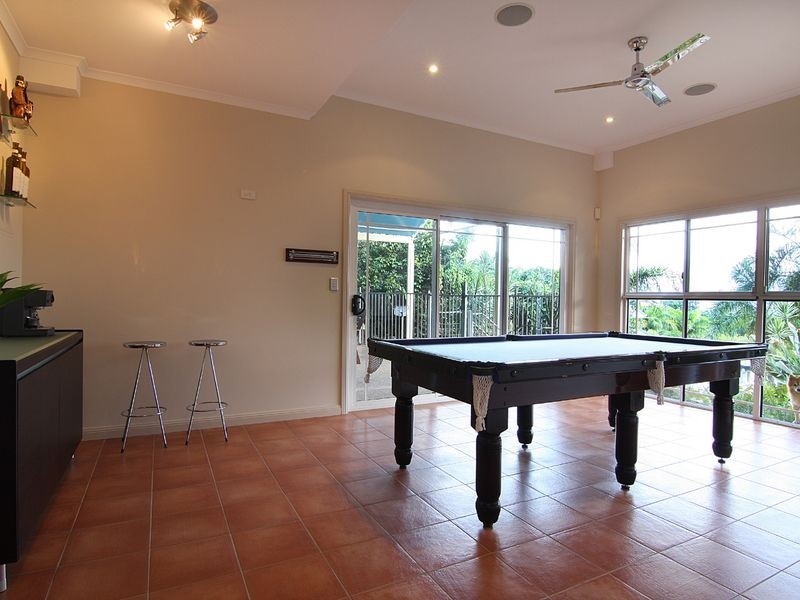 2 Knott Court, Whitfield QLD 4870