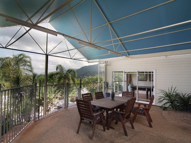 2 Knott Court, Whitfield QLD 4870