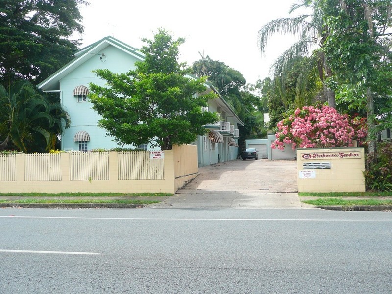 1/215 Kamerunga Road, Freshwater QLD 4870