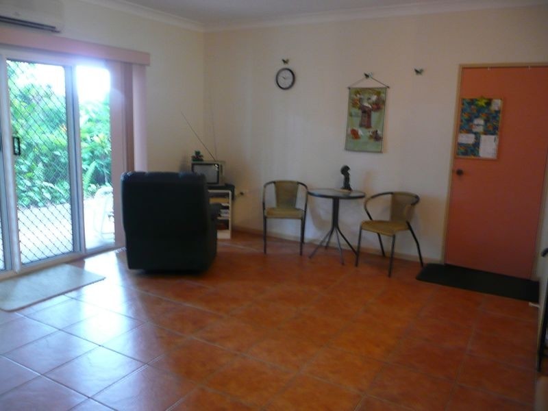 1/215 Kamerunga Road, Freshwater QLD 4870