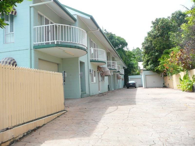 1/215 Kamerunga Road, Freshwater QLD 4870