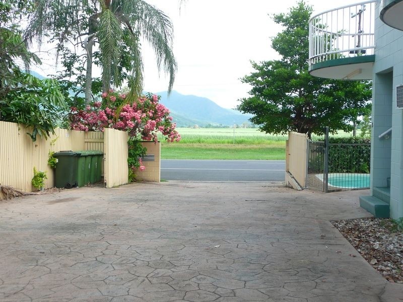 1/215 Kamerunga Road, Freshwater QLD 4870