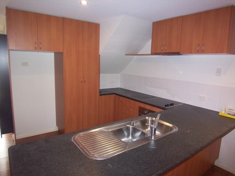 8/9 Grantala Street, Manoora QLD 4870