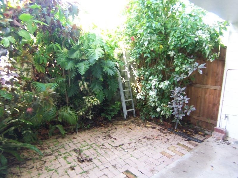 6/10 Crathern Close, Edge Hill QLD 4870