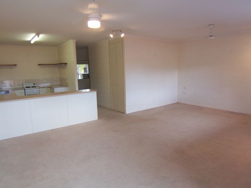 6/20 Springfield Crescent, Manoora QLD 4870