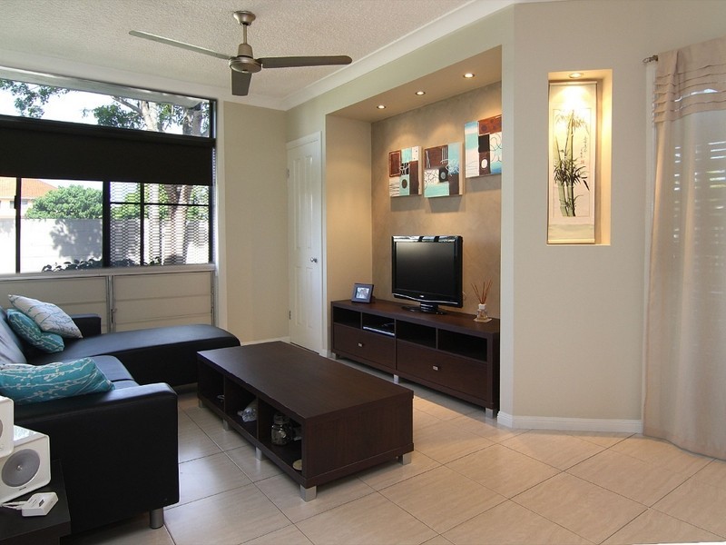 2/281 Lake Street, Cairns North QLD 4870