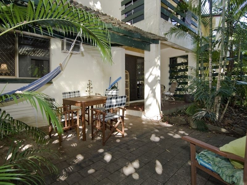 2/11 Vallely Street, Freshwater QLD 4870