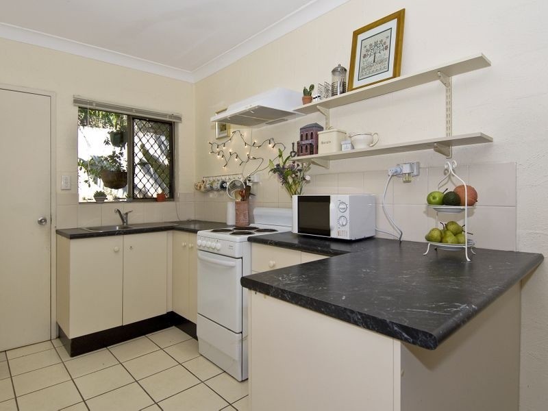 2/11 Vallely Street, Freshwater QLD 4870