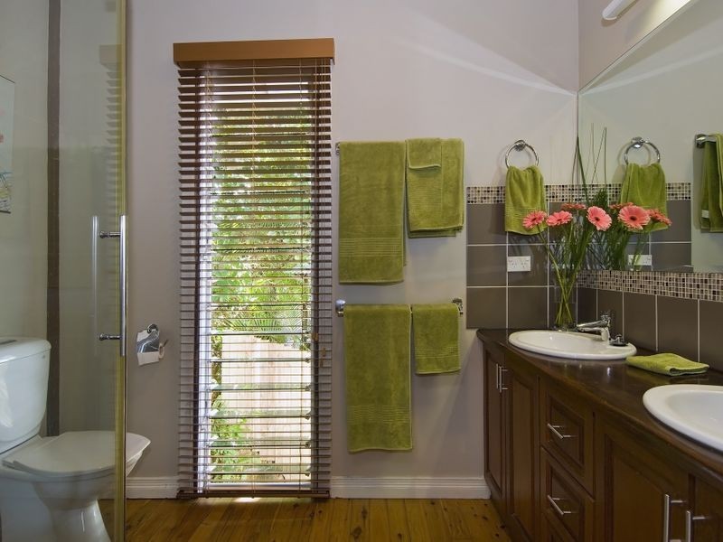 130 Hillview Crescent, Whitfield QLD 4870