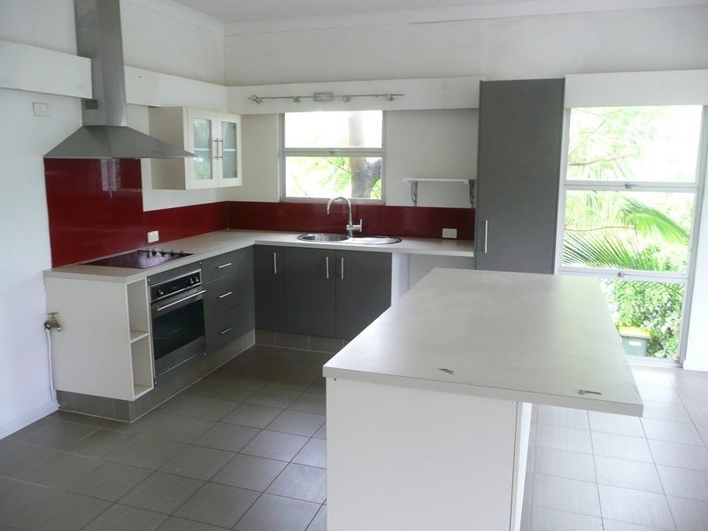 113 Greenslopes Street, Edge Hill QLD 4870